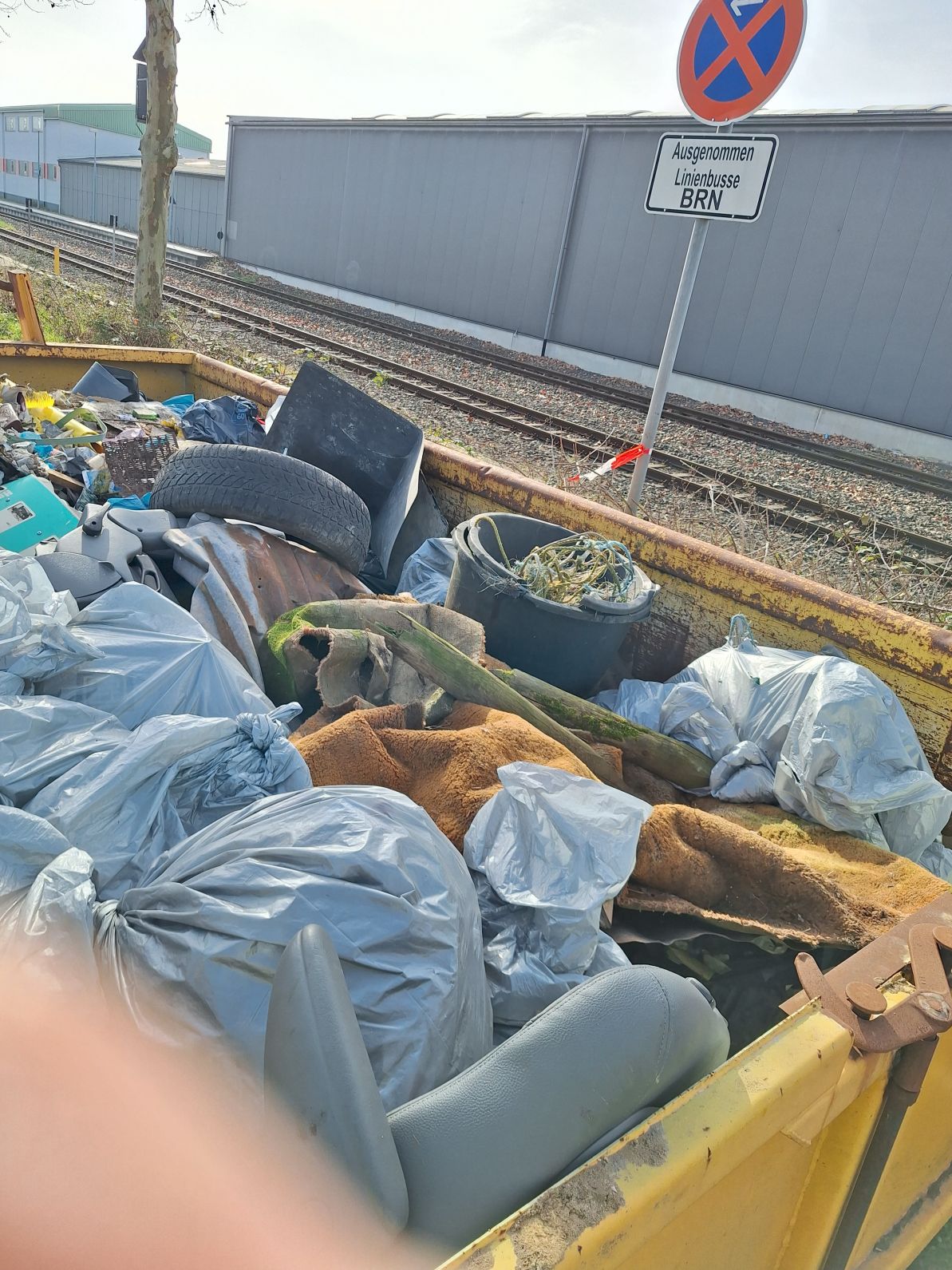 Container Dreckwegtag FWG Niederkirchen
